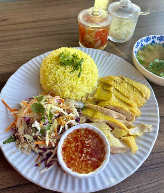 An Ngon Special Chicken Rice (An Ngon 特别鸡肉饭 )